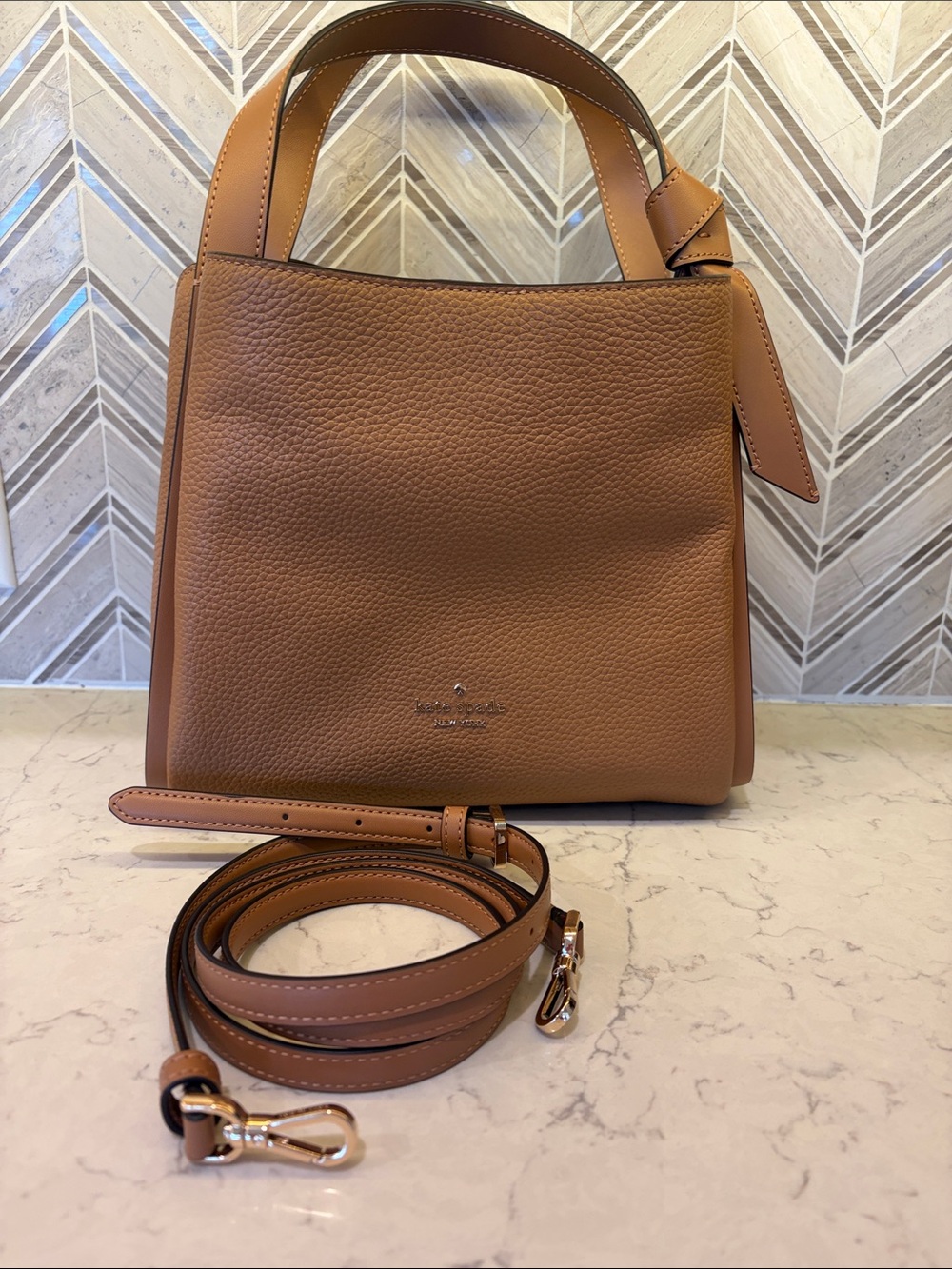 kate spade tan leather shoulder bag with detachable strap. New w/out tags